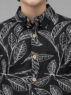 Leaf Drift (Black)